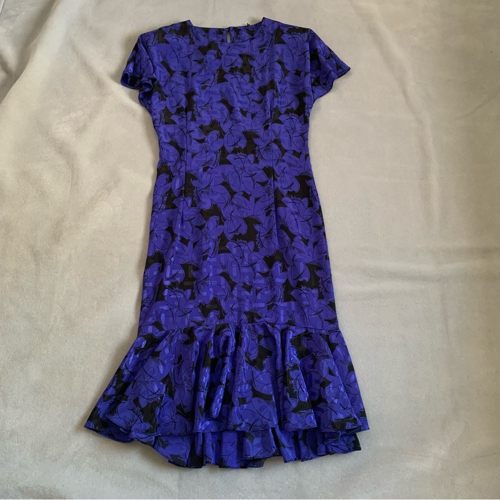 Vintage 80s electric blue special jaquard fluid slip dress with full flare hem